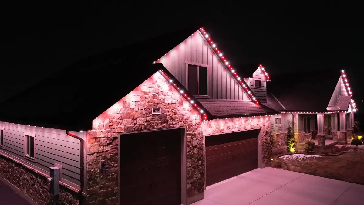 Holiday lighting display by TruLight of the Midlands